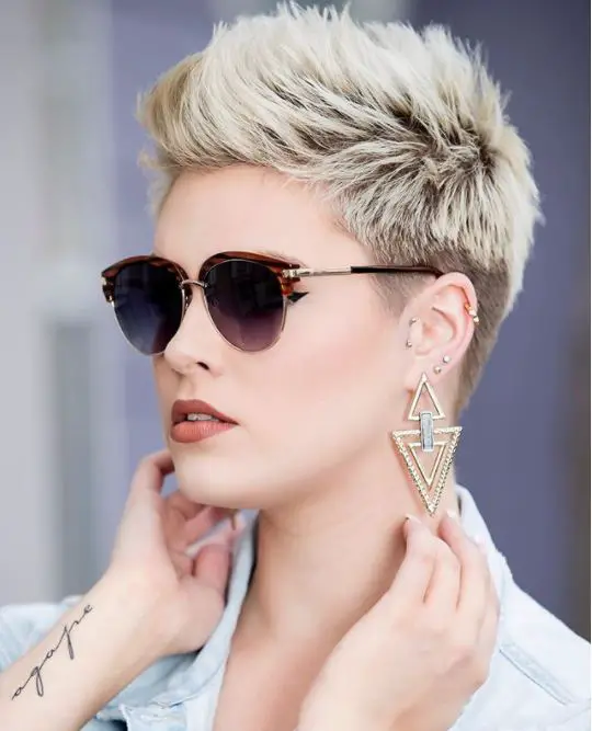 13x The Most Fun And Challenging Hairstyles Ever! Faux Hawk ...