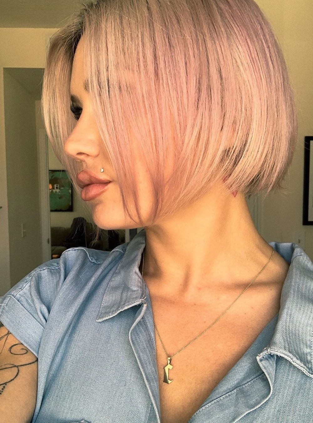 Social Media Insta Model sky_eyes_ Hairstyles 2020